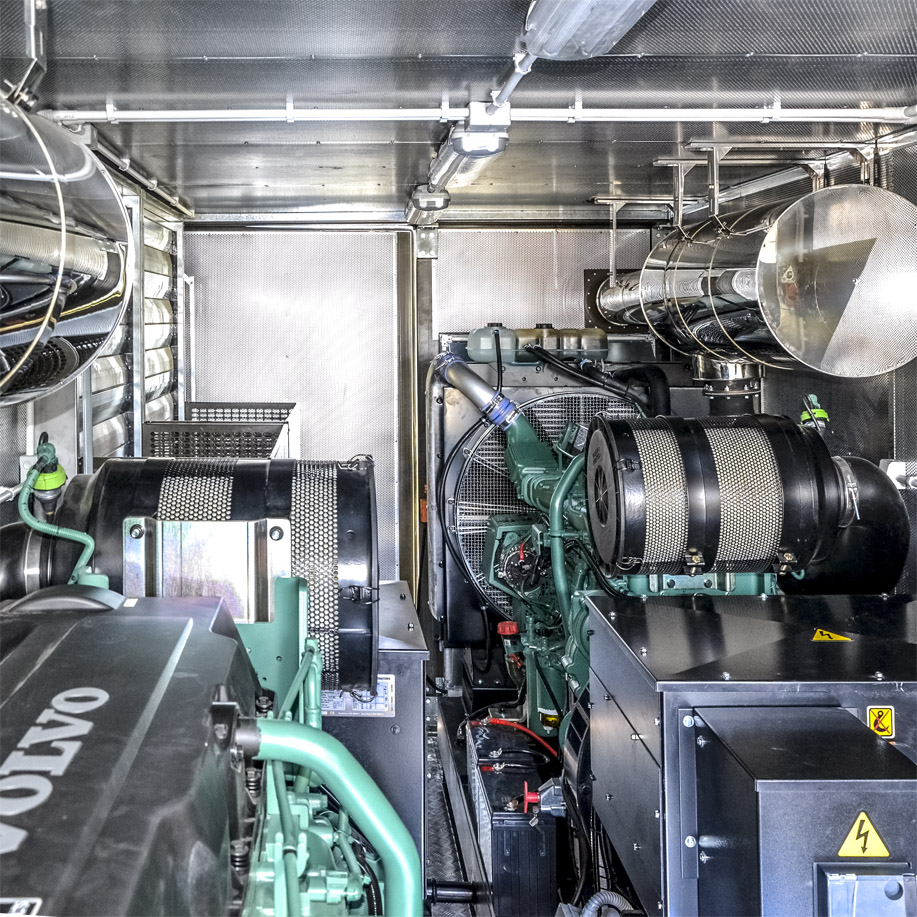 Kontenerowa Elektrownia Polowa KEP 2x300 - Przedział zespołów prądotwórczych