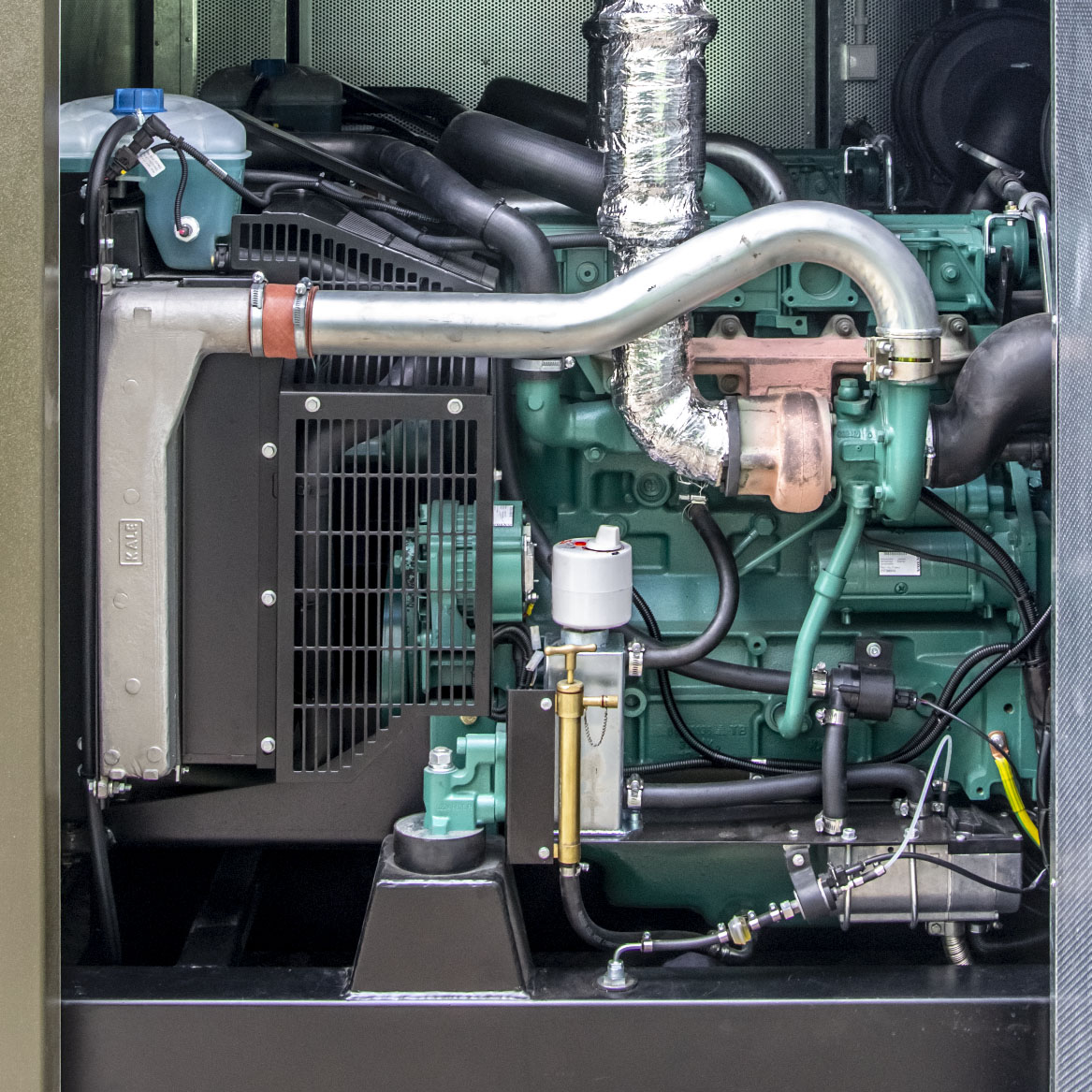 Kontenerowa Elektrownia Polowa KEP 2x65 - Przedział zespołów prądotwórczych