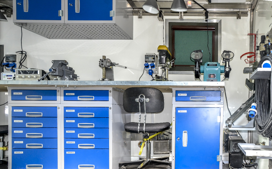 WRUE - Warsztat Remontu Uzbrojenia i Elektroniki - Warsztat