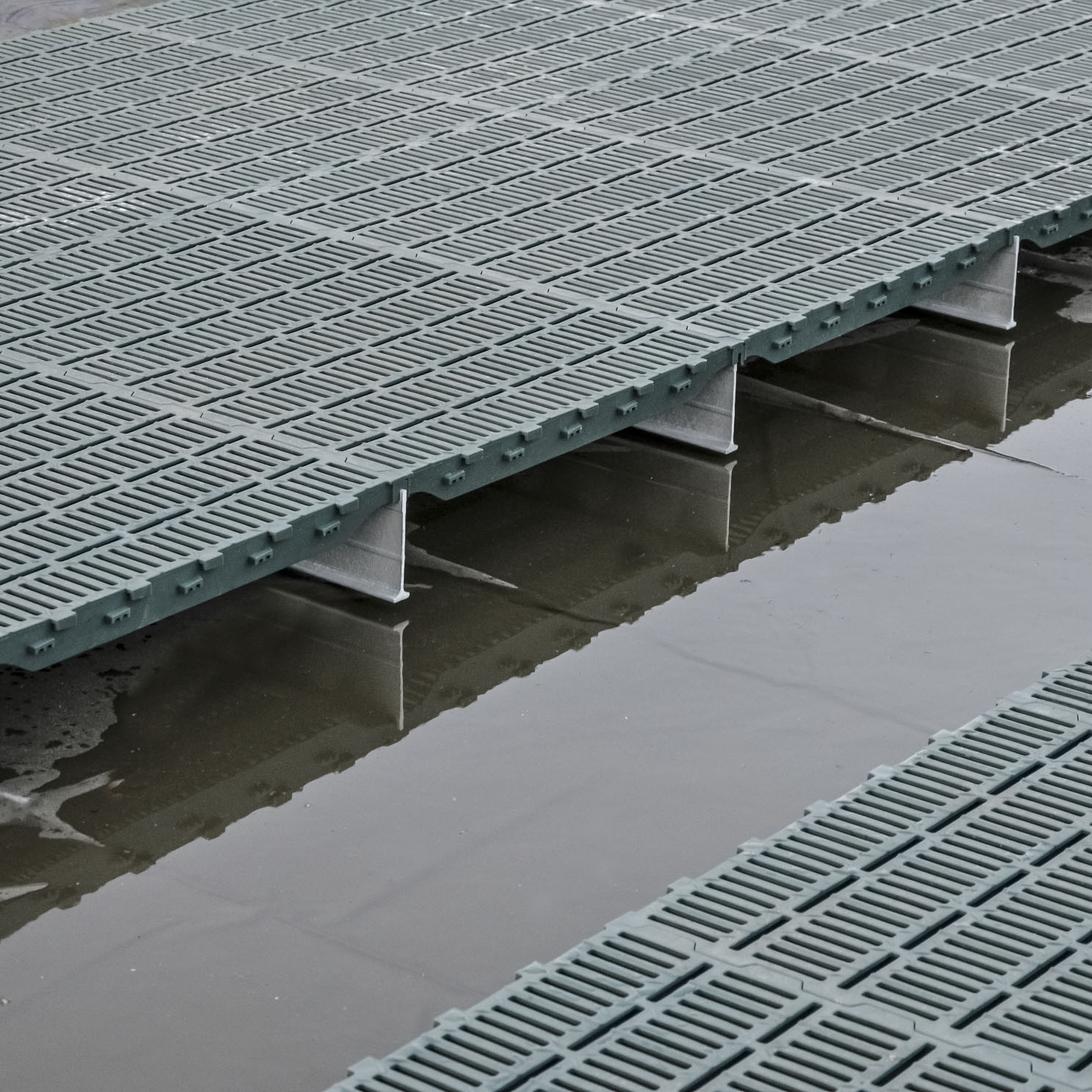 Zestaw do Masowej Dekontaminacji ZMD - modułowe elementy podestu podłogi