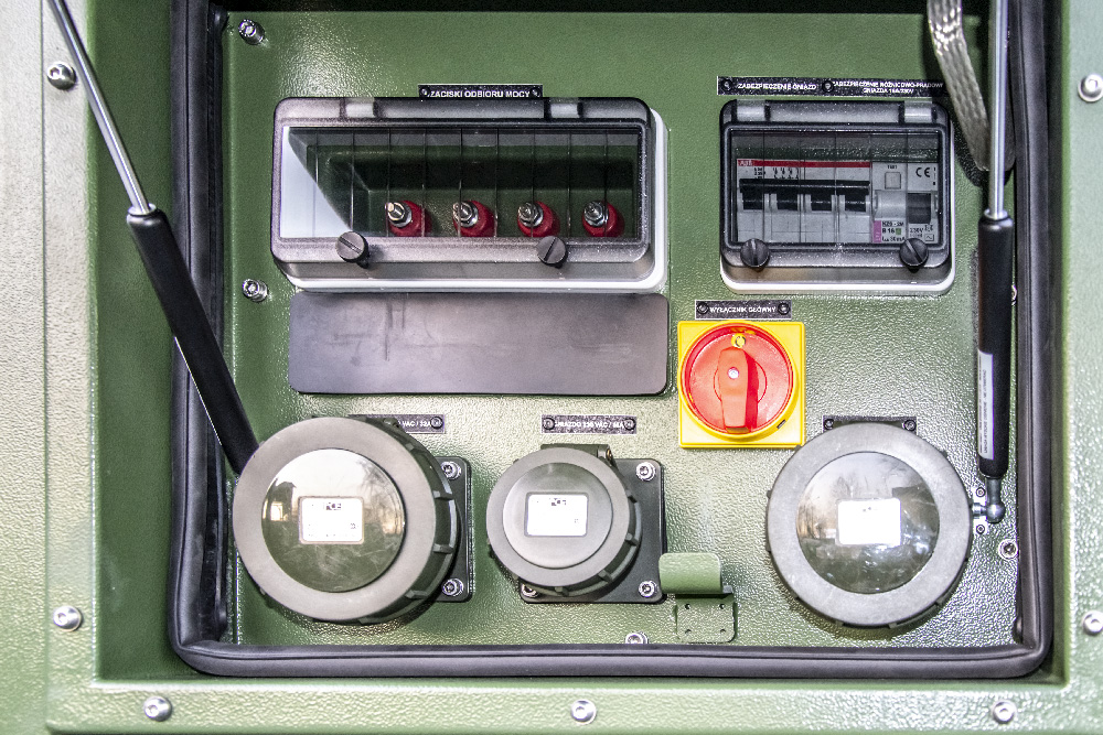 Zespół prądotwórczy ZPW 10 DTZ - widok gniazd