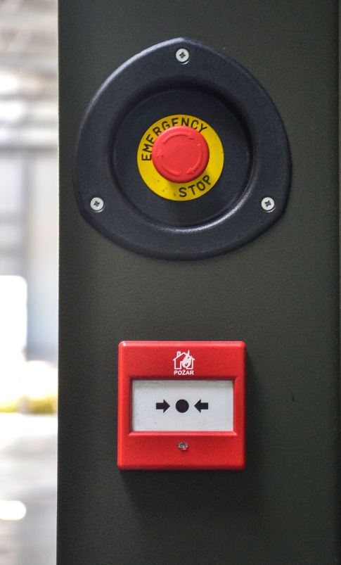 Zespół prądotwórczy ZPW 250 DTZ - wyłącznik awaryjny i przycisk gaszenia pożaru