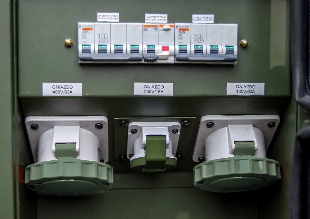 Zespół prądotwórczy ZPW 45 DTZ - widok gniazd